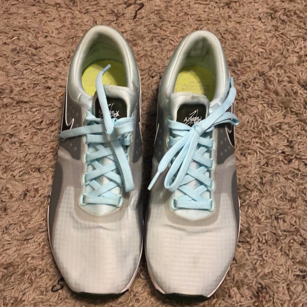 NIKE AirMax Zero